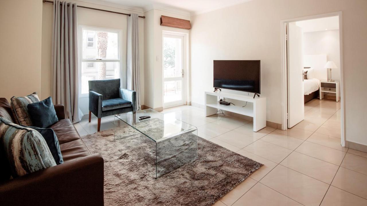 Villa Via Executive Suites With Power Back-Up Sandton Exterior photo