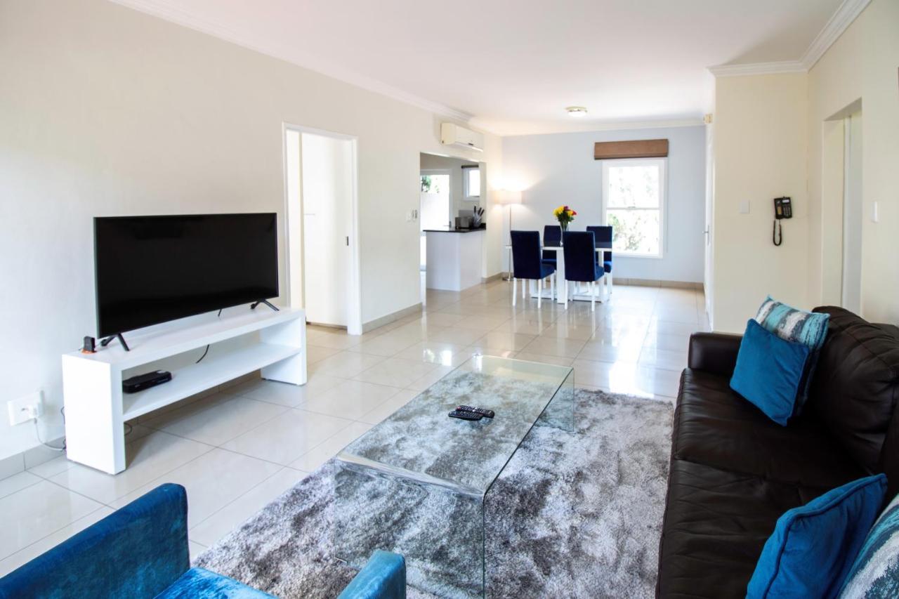 Villa Via Executive Suites With Power Back-Up Sandton Exterior photo