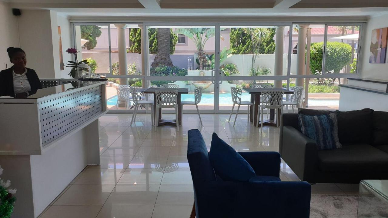 Villa Via Executive Suites With Power Back-Up Sandton Exterior photo