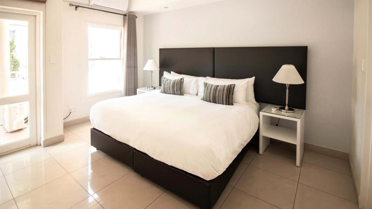 Villa Via Executive Suites With Power Back-Up Sandton Exterior photo