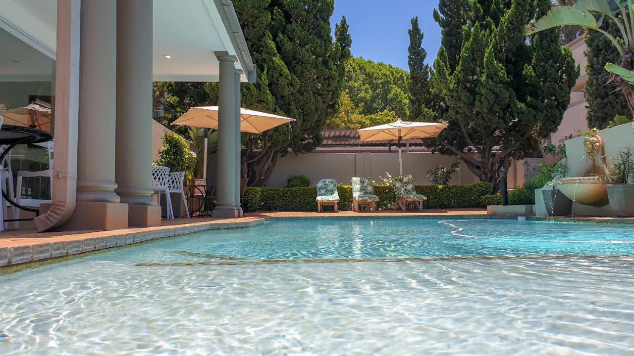Villa Via Executive Suites With Power Back-Up Sandton Exterior photo